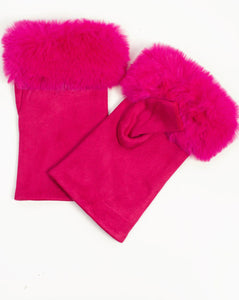 HOT PINK GLOVES
