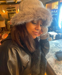 FABULOUS GREY HAT