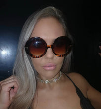 Load image into Gallery viewer, Kourtney Shades