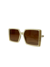 Load image into Gallery viewer, Ivory Shades